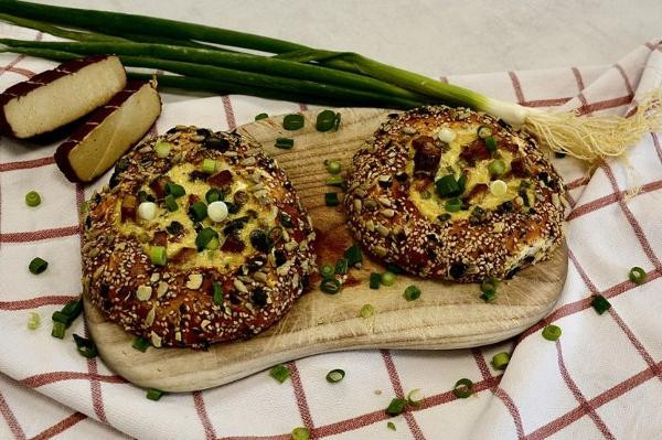 Produktfoto zu Flammkuchen-Bagel